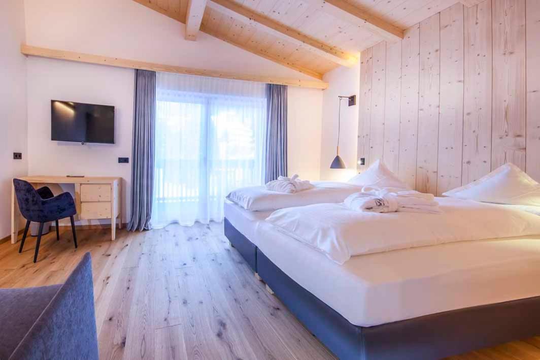 Hotel Garni Broi - Charme & Relax Σέλβα ντι Βαλ Γκαρντένα Εξωτερικό φωτογραφία