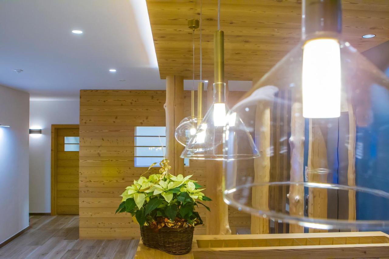 Hotel Garni Broi - Charme & Relax Σέλβα ντι Βαλ Γκαρντένα Εξωτερικό φωτογραφία