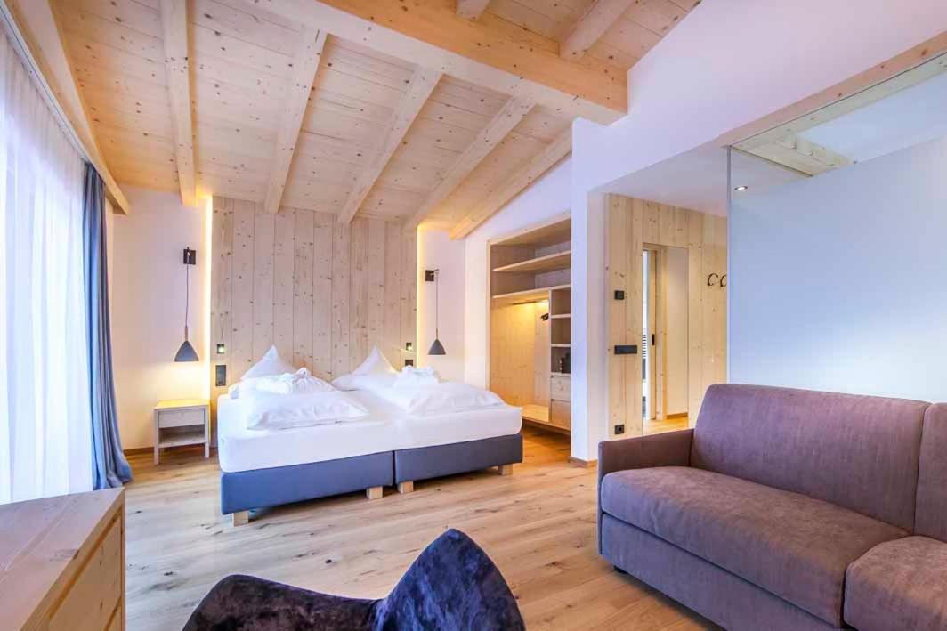 Hotel Garni Broi - Charme & Relax Σέλβα ντι Βαλ Γκαρντένα Εξωτερικό φωτογραφία