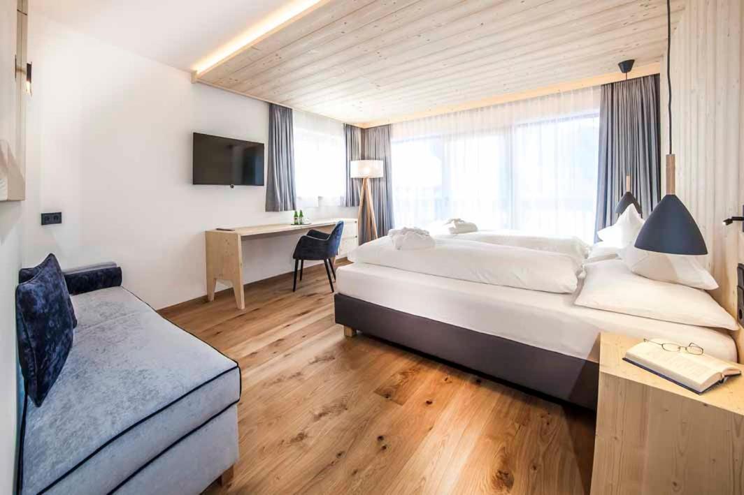Hotel Garni Broi - Charme & Relax Σέλβα ντι Βαλ Γκαρντένα Εξωτερικό φωτογραφία