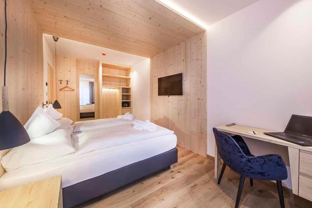 Hotel Garni Broi - Charme & Relax Σέλβα ντι Βαλ Γκαρντένα Εξωτερικό φωτογραφία