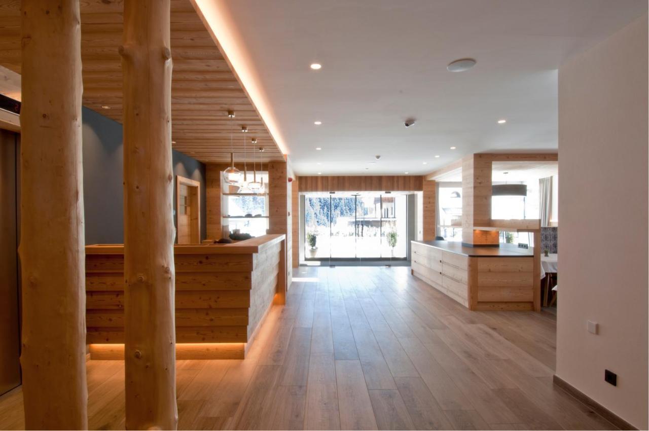 Hotel Garni Broi - Charme & Relax Σέλβα ντι Βαλ Γκαρντένα Εξωτερικό φωτογραφία